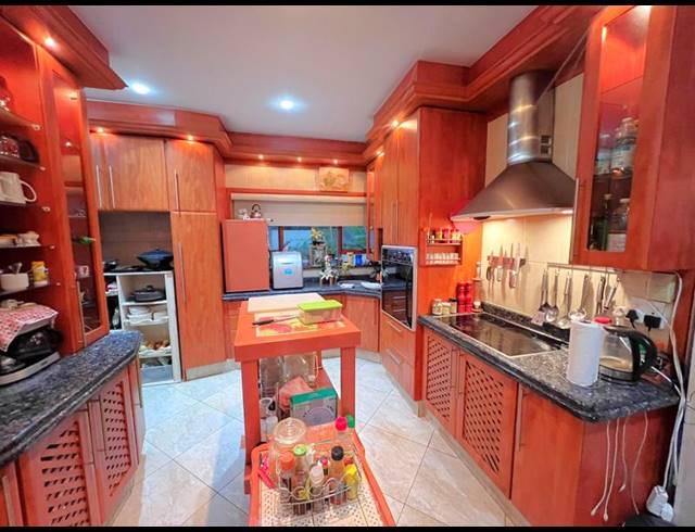 3 BEDROOM PROPERTY TO RENT IN MANABA BEACH